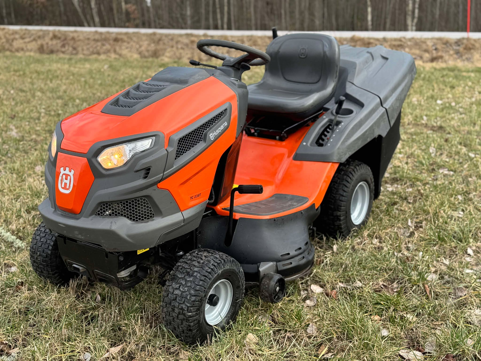 Husqvarna TC 238 T - 122 timmar ! säljes i Vara | Blocket